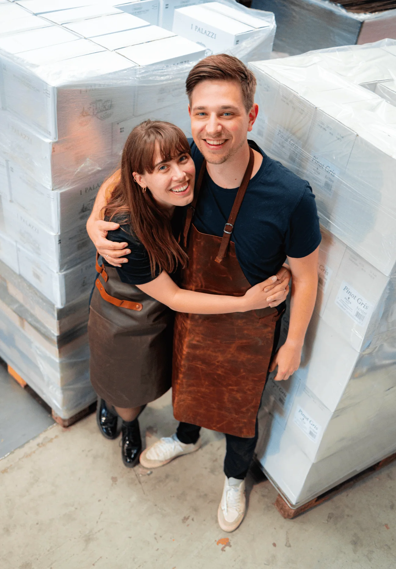 Tobias og partner i lageret